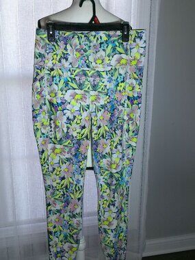 RBX Live Life Active Pull-On High Waisted Floral Capri Leggings XL